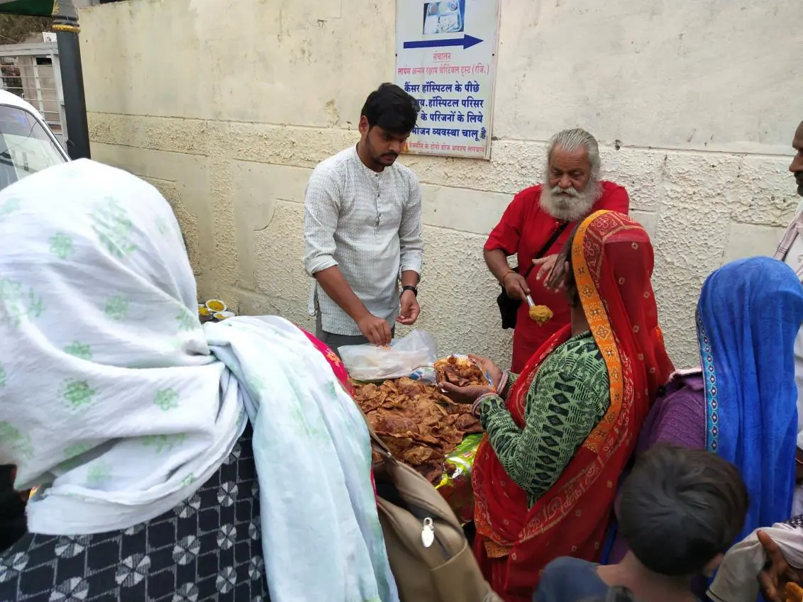 Volunteers of Nek Karya Seva Samiti at a distribution.