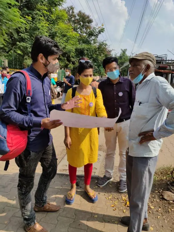 A rural climate awareness session.